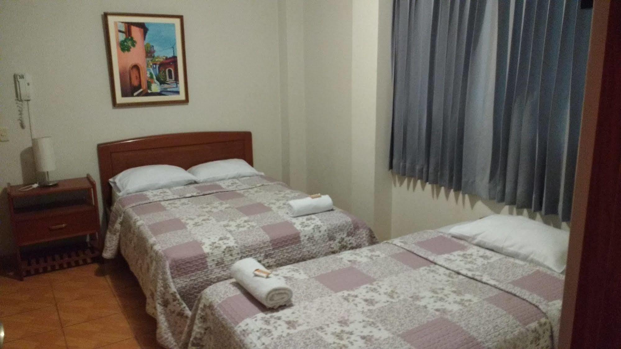 Hotel Colibri ชิกลาโย ภายนอก รูปภาพ