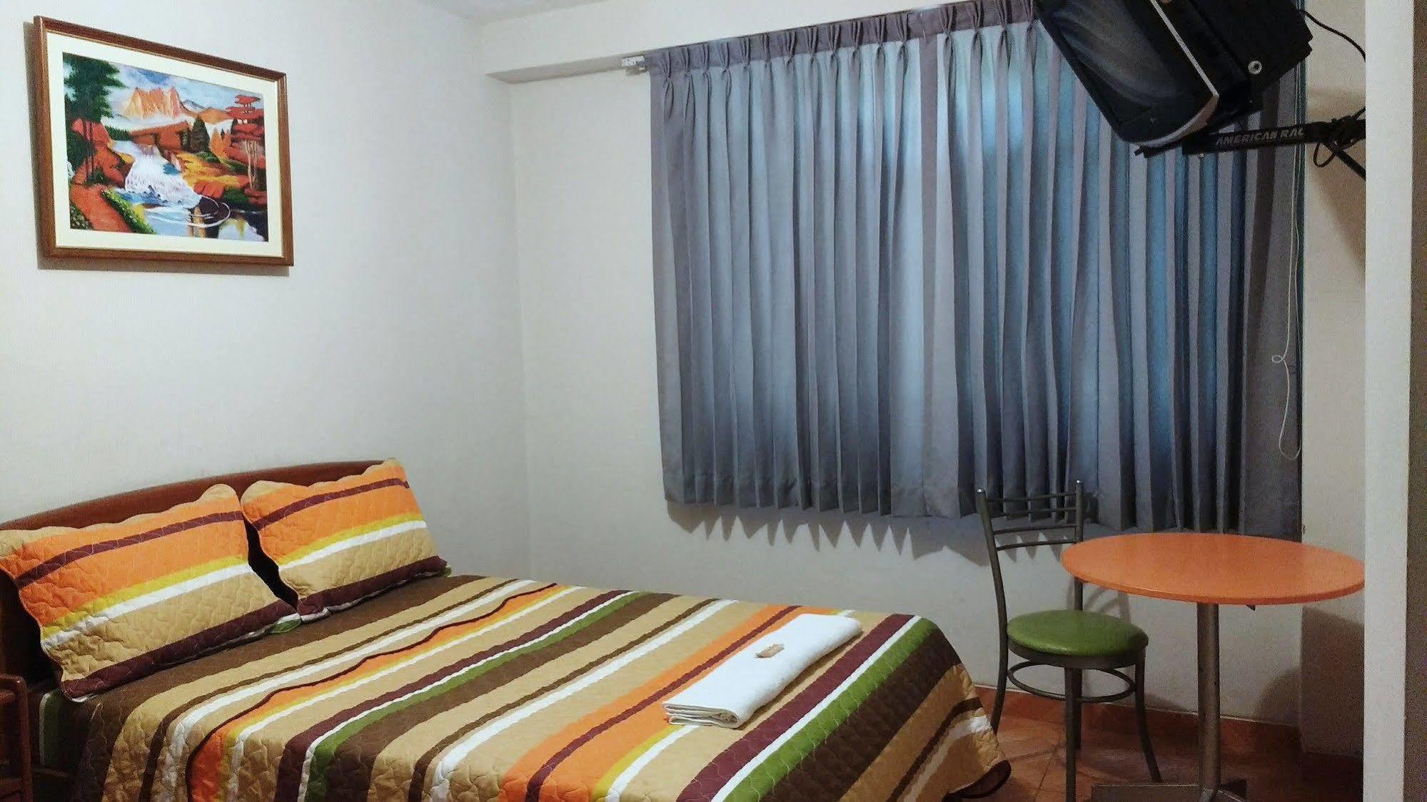 Hotel Colibri ชิกลาโย ภายนอก รูปภาพ